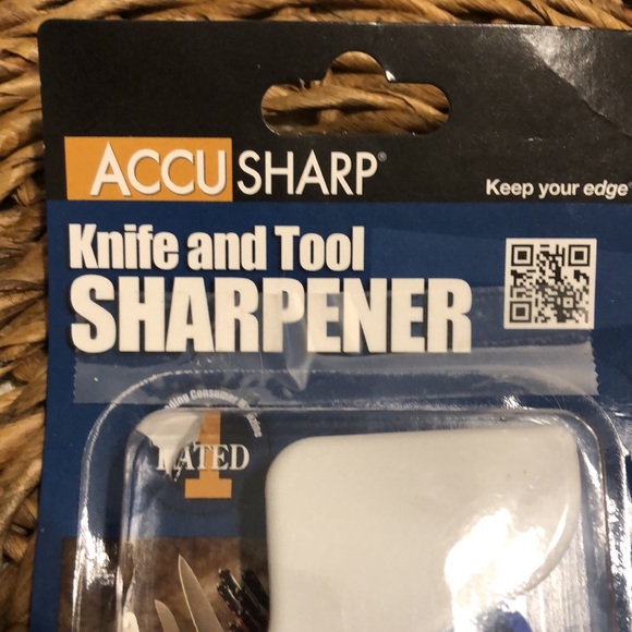 Accusharp knife and tool sharpener made in the USA new open package kitchen tool - Picture 2 of 4
